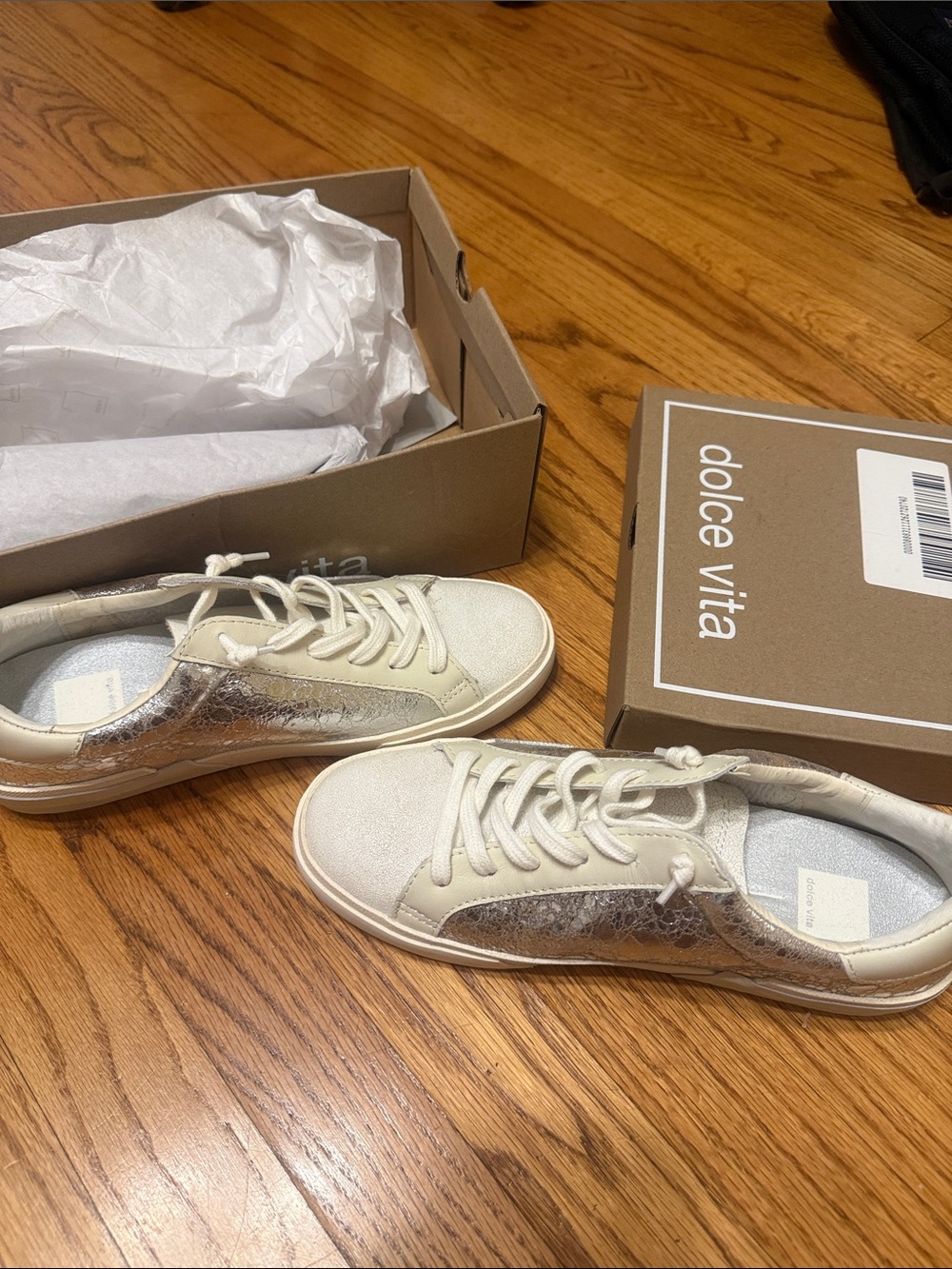 Dolce Vita Cream and Silver Low-Top Sneakers